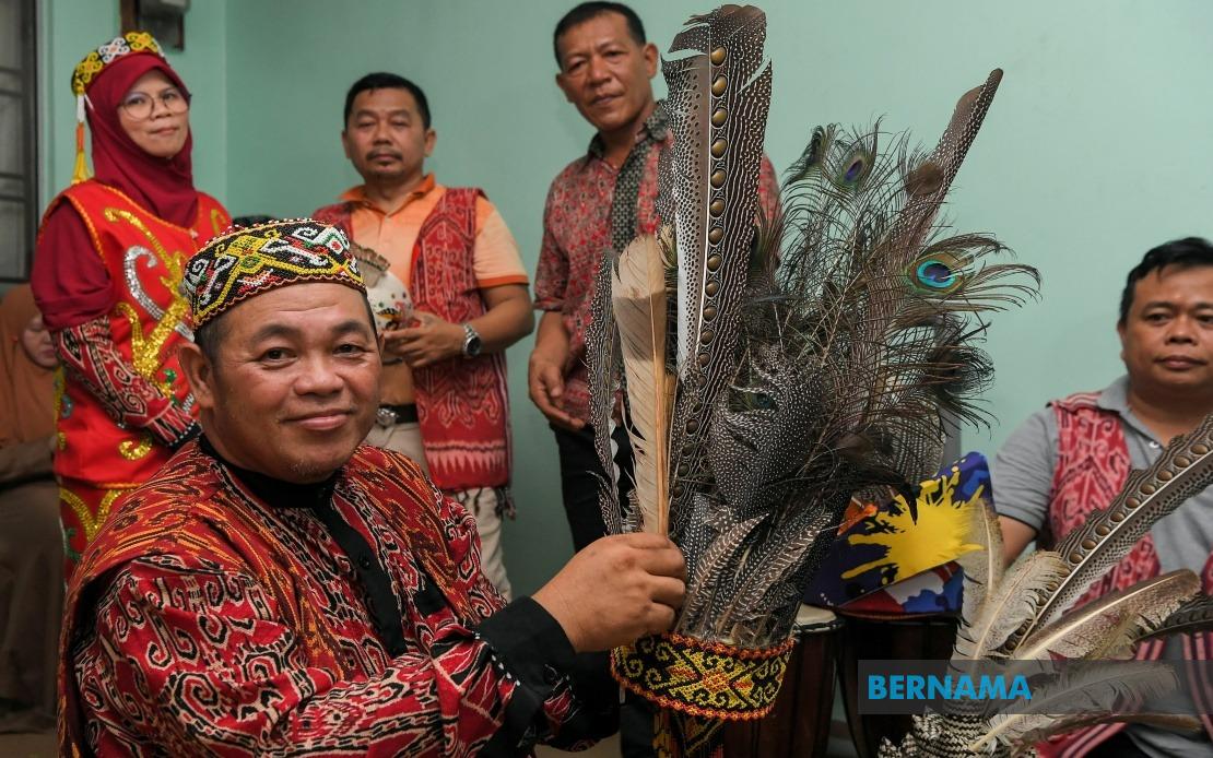 BERNAMA - KOMUNITI DAYAK PASIR GUDANG BERKUMPUL SAMBUT GAWAI