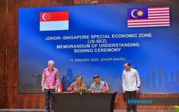 BERNAMA - Malaysia, Singapore Sign Mou On Johor-singapore Special ...