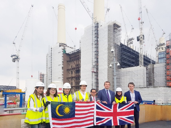 Bernama Battersea Power Station Glass Chimney A Must See In 2021