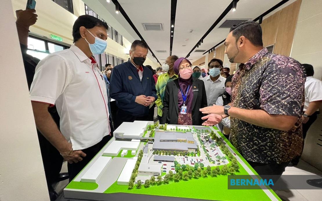 BERNAMA - MOH TO IMPROVE HEALTH SERVICES IN SABAH, SARAWAK - ZALIHA