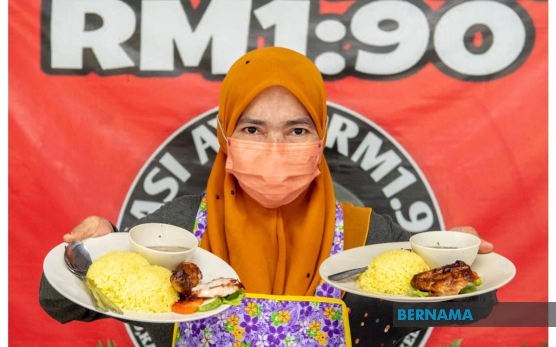 Bernama Berniaga Sambil Bersedekah Peniaga Jual Nasi Ayam Rm190 2281