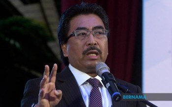 BERNAMA - Johari Abdul Ghani Appointed As Plantation And Commodities ...