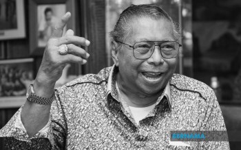 BERNAMA - TOKOH SENIMAN RAHMAN B MENINGGAL DUNIA