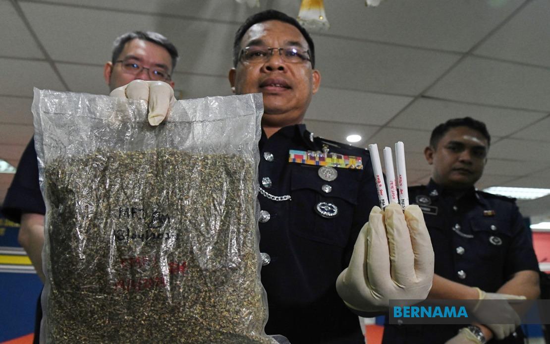 BERNAMA - POLIS TUMPAS SINDIKET PROSES, EDAR MDMA DI PUSAT HIBURAN