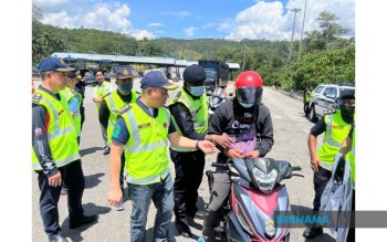 BERNAMA - PENUNGGANG MOTOSIKAL BERKUASA TINGGI GUNA LESEN UNTUK TEMPOH LAMA