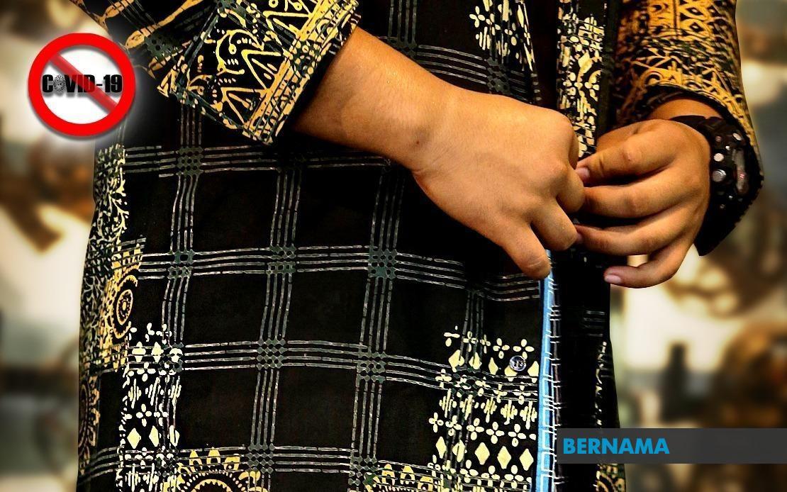 BERNAMA - Sarung Batik Bermotif Bunga Telang Khusus Buat 