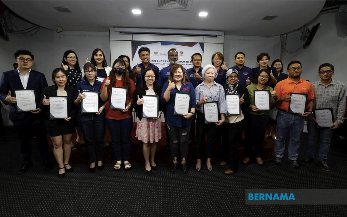 BERNAMA - 4.5 Mln Malaysians Likely To Lose Jobs If They Lack Skills ...