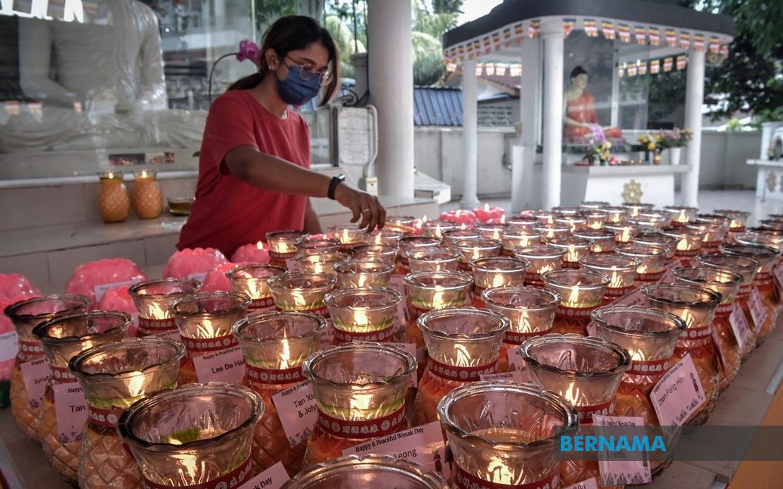 Bernama Wesak Day Celebrated Moderately Under New Normal