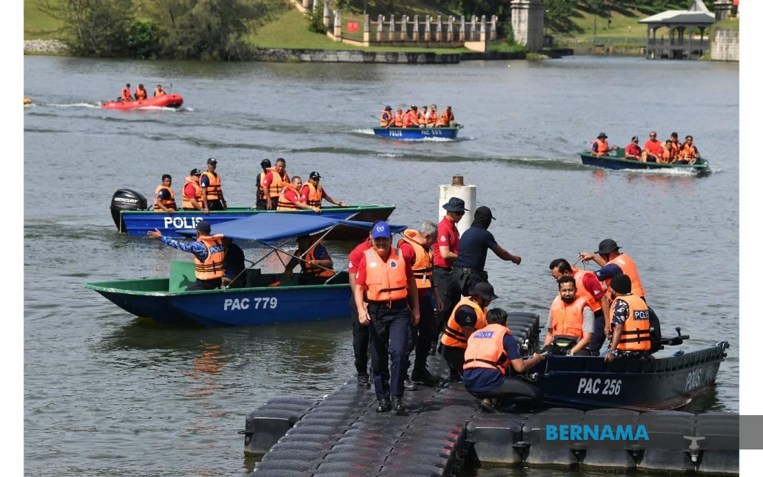 BERNAMA - KERTAS SIASATAN PENCERAMAH BEBAS DIRUJUK TIMBALAN PENDAKWA ...