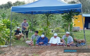 Bernama Pendaki Malaysia Maut Di Mera Peak Selamat Dikebumikan