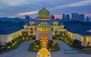 BERNAMA - MALAYSIA TO WITNESS ANOTHER MONARCH ROTATION IN 48 HOURS