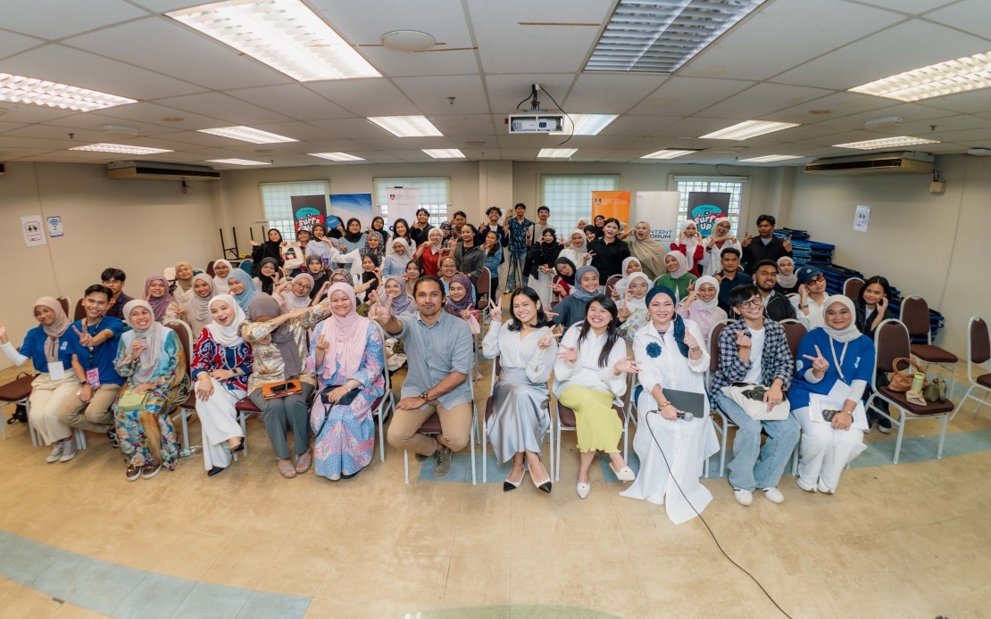 571 UiTM Students Pledge For A Safe Internet Through TikTok's Surf's Up