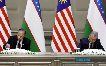 马来西亚与乌兹别克斯坦探讨石化领域合作