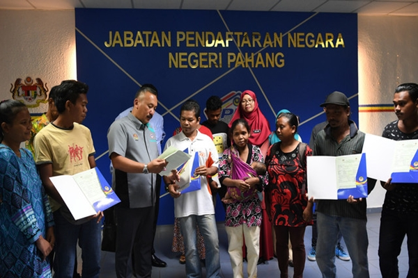 BERNAMA - JPN bantu Orang Asli daftar perkahwinan secara adat