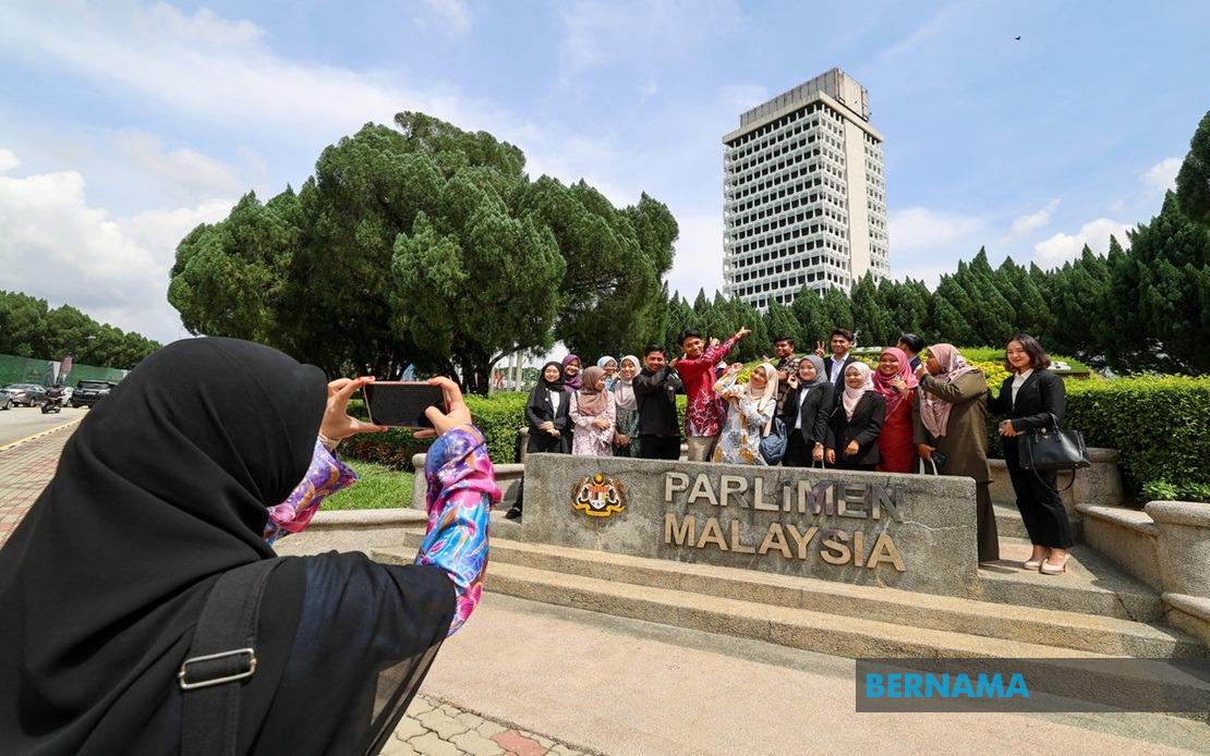 BERNAMA - PARLIMEN MALAYSIA BUKA PINTU TERIMA LAWATAN RAKYAT BUAT ...