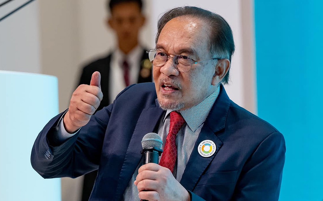 Anwar: Malaysia Must Embrace Digital Transformation To Stay Ahead