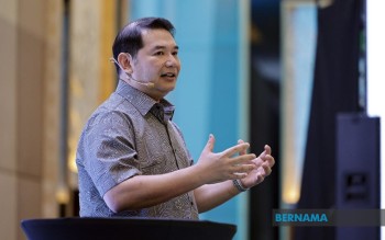 Rafizi: Pemerintah Berkomitmen untuk Mendorong Kebijakan yang Meningkatkan Pertumbuhan di Berbagai Sektor